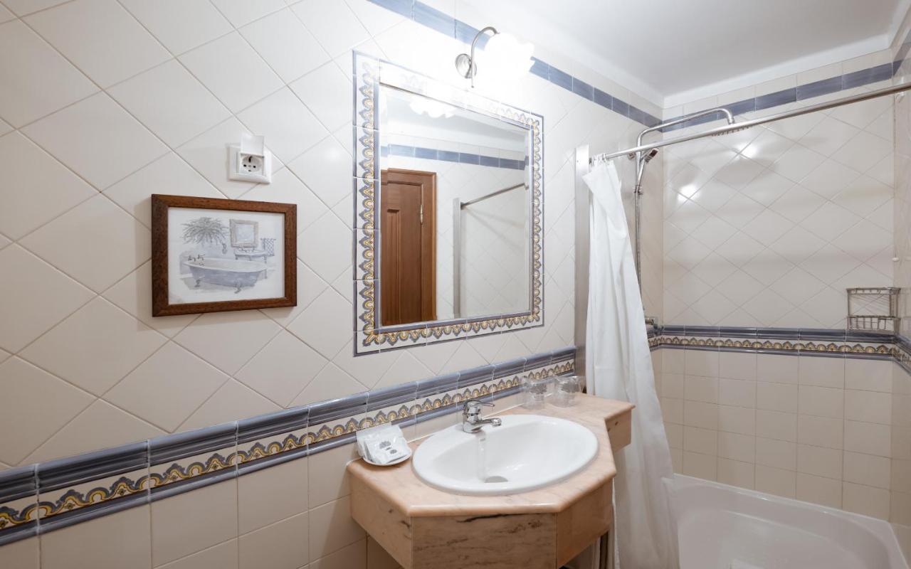 Casa De S. Thiago De Obidos Hotel Luaran gambar